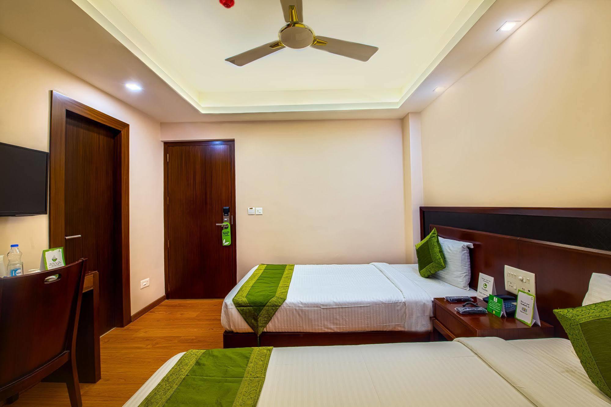 Treebo Vedanta Hotel Kalkutta Kültér fotó