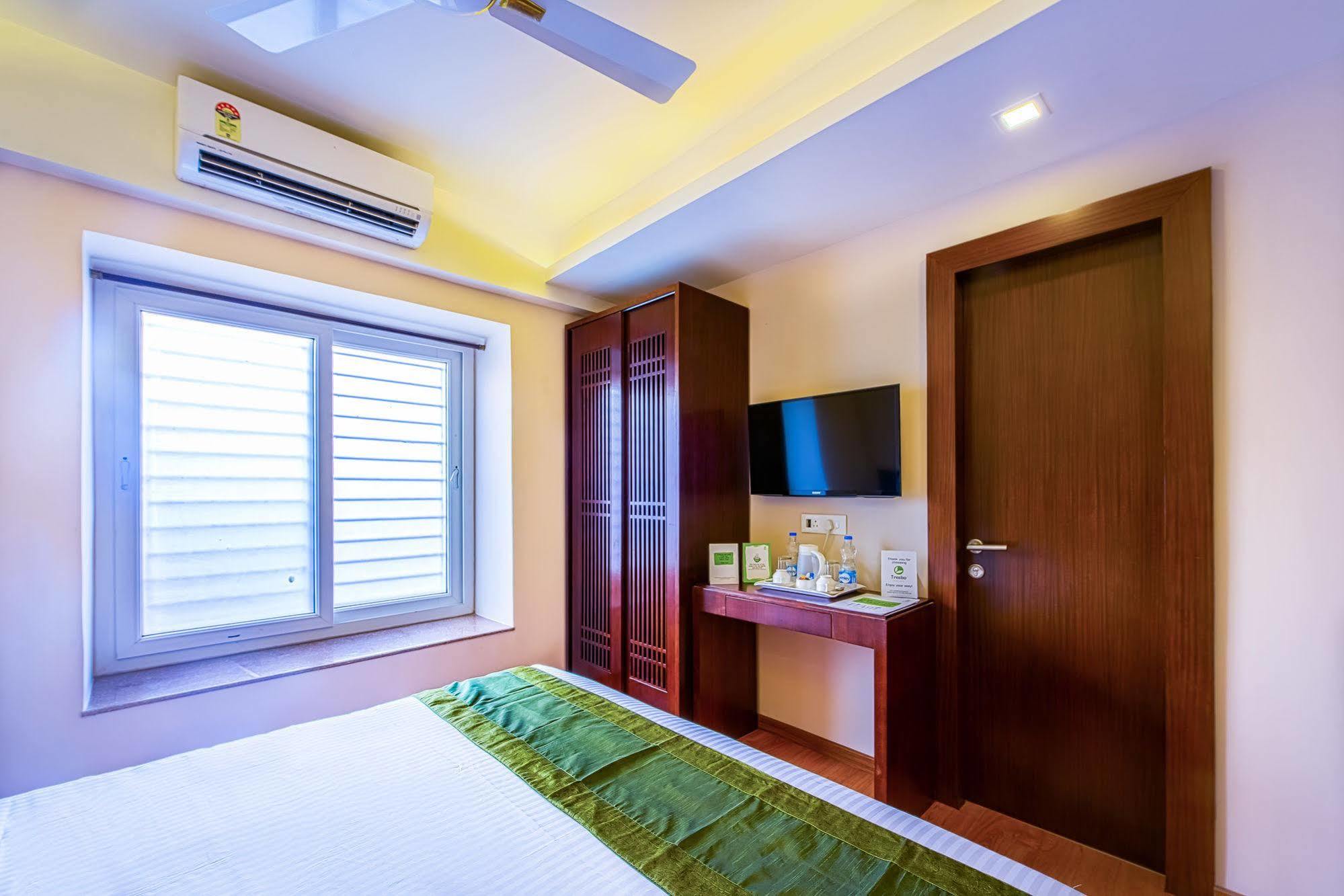 Treebo Vedanta Hotel Kalkutta Kültér fotó