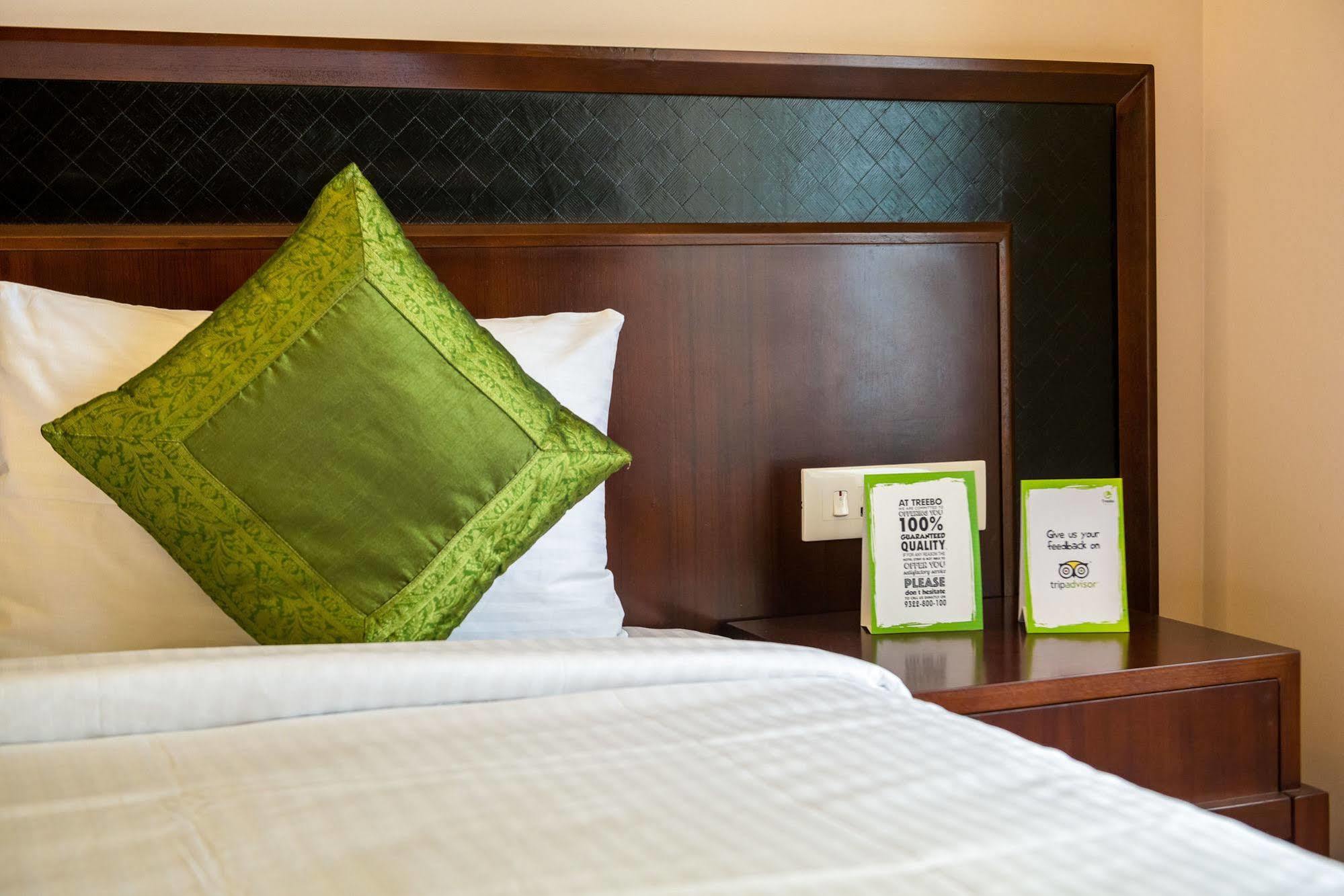 Treebo Vedanta Hotel Kalkutta Kültér fotó